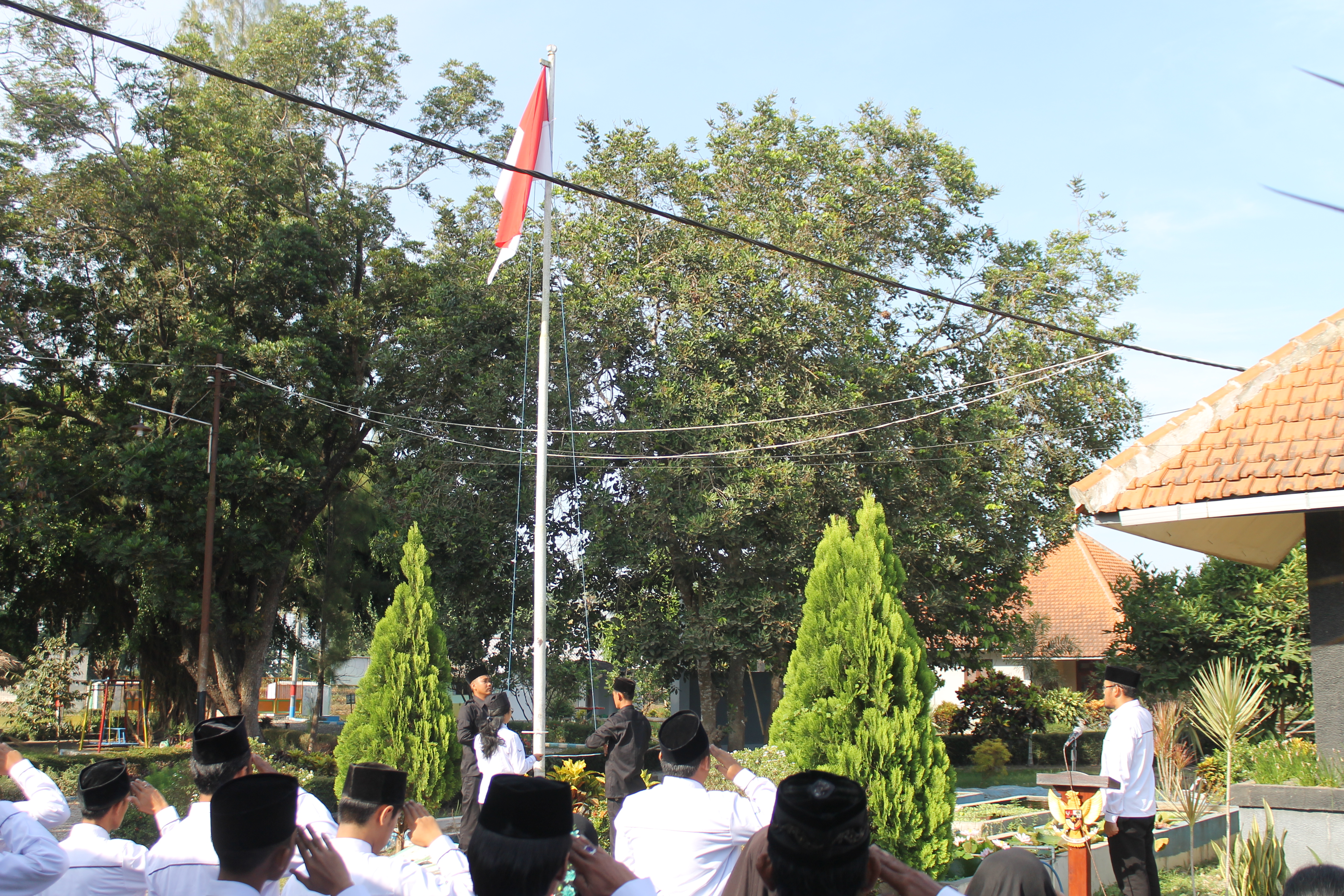 Read more about the article Upacara Memperingati Hari Sumpah Pemuda